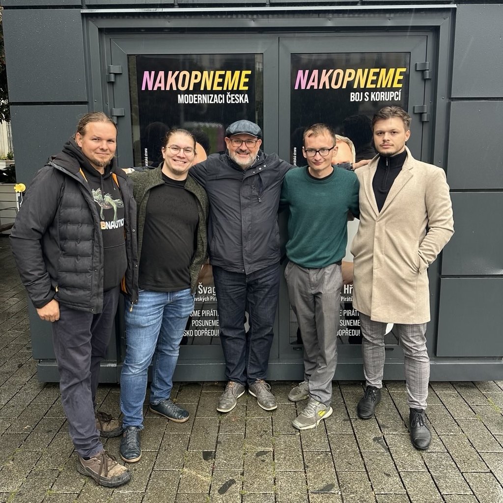 Podpora Michala Švagerky budoucími členy Politaví při kampani do PSP